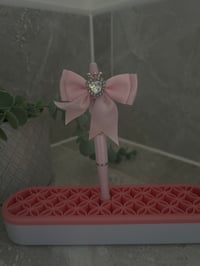 Image 4 of Pre-made Fancy Bow Pen