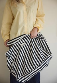 Image 1 of Bolso Rayas Negro 