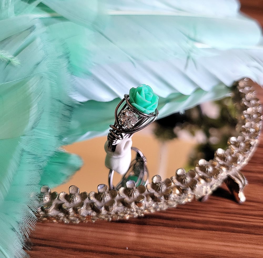 Image of Green Rose Wire Wrapped Ring