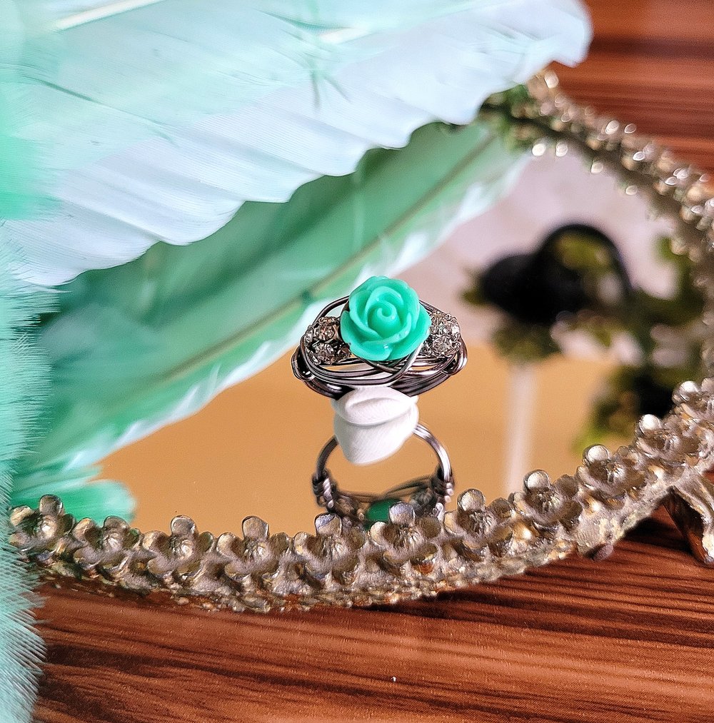 Image of Green Rose Wire Wrapped Ring