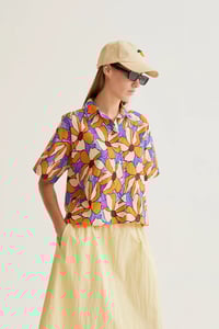Image 1 of Camisa con estampado Marigold