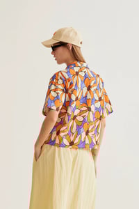 Image 2 of Camisa con estampado Marigold