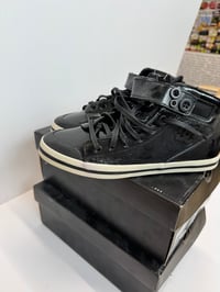 Image 2 of vintage DC women’s Venice size 6 , 7