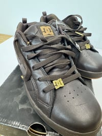Image 3 of Vintage DC women’s size 9
