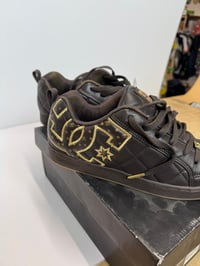 Image 13 of Vintage DC women’s size 9