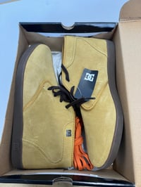 Image 8 of Vintage DC village high size 9.5