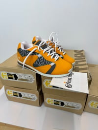 Image 2 of Vintage Etnies Sapho Women’s sizes 5, 6, 7.5, 9, 10