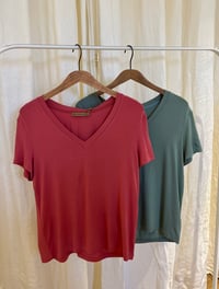 Image 3 of Camiseta Marty Rosa