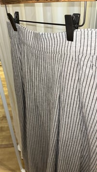 Image 3 of Falda Melia Rayas 