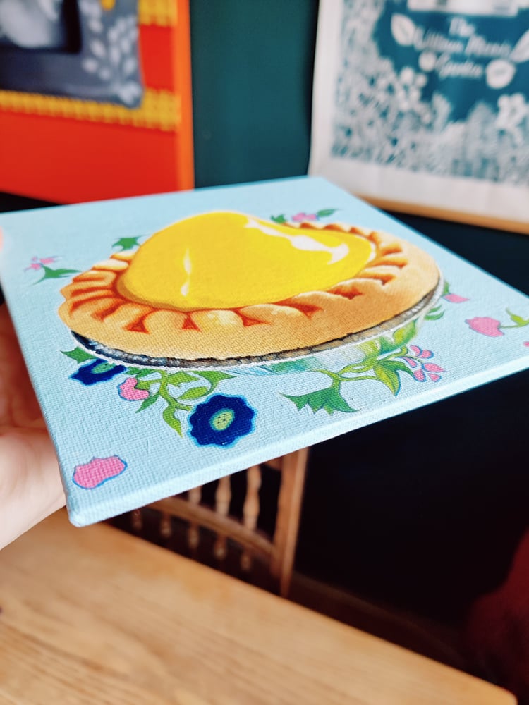 Image of 'Pineapple tart with pattern' medium oil painting