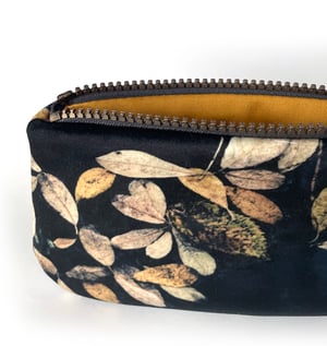 Image of Loch leaf, printed velvet zipper bag