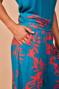 Image 1 of Pantalón Berria hojas
