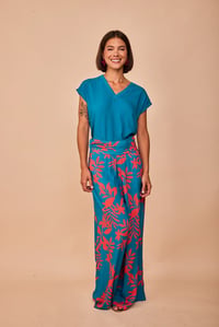 Image 2 of Pantalón Berria hojas