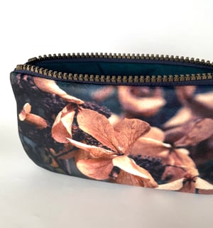 Image of Hydrangea, printed velvet zipper bag