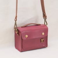 Image 2 of Tiny Tiny Box vegetable-tanned cherry