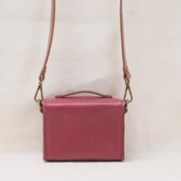 Image 3 of Tiny Tiny Box vegetable-tanned cherry