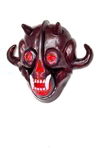 Image 2 of BURGUNDY MARBLE SNAGGLETOOTH RELIC