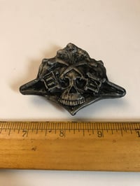 Image 1 of Tattoo Machines Skull Ladies pin silver 