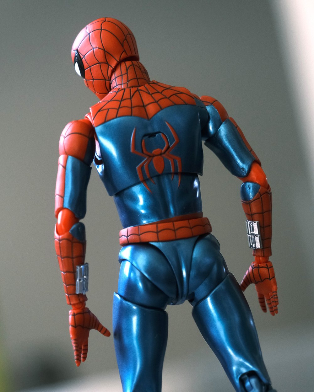 1:12 BRAND NEW DAY WEB SHOOTERS (PAINTED)