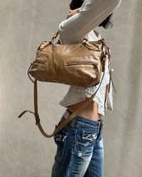 Image 19 of CARAMEL LEATHER SHOULDER BAG