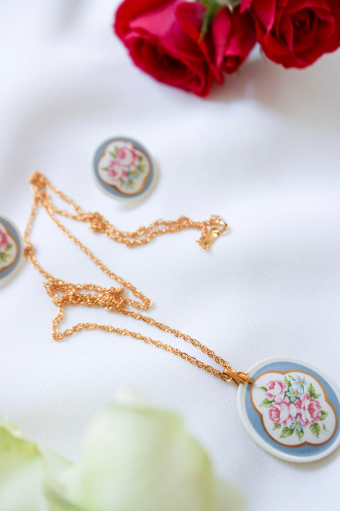 Image of Vintage Avon Springtime Bouquet Earrings and Pendant Set 