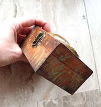 Image 3 of 🦔 'Χαμογέλα' (ξύλινο κουτάκι)