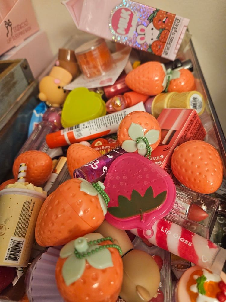 Image of Lip Gloss Scoop