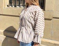 Image 3 of Blusa Celesta Beige 