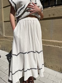 Image 4 of Falda Aella Beige 