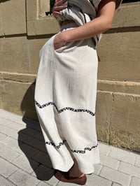 Image 3 of Falda Aella Beige 