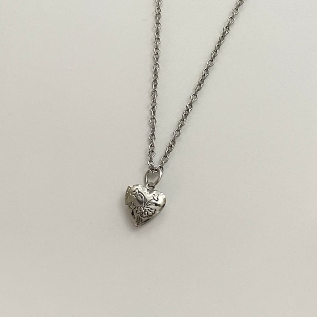 silver small locket necklaces