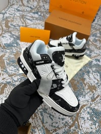 Image 6 of Mens Lv Sneakers(1:1)
