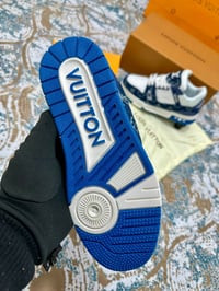 Image 21 of Mens Lv Sneakers(1:1)