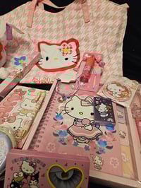 Image 2 of Hello Kitty Shoulder Bag Bundle 