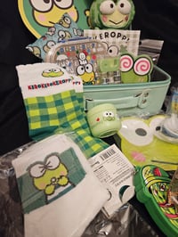 Image 3 of Keroppi Makeup Box Bundle 