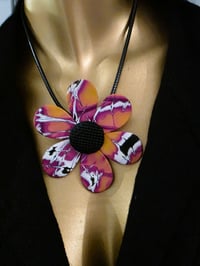 Image 7 of Flower Power Necklace and Stud Earring Set Pinks (PCJ006)