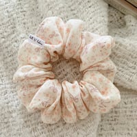 Wildflower scrunchie