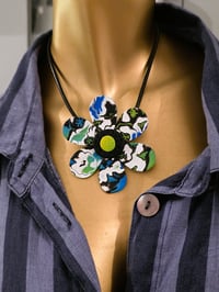Image 6 of Flower Power Necklace and Stud Earring Set Crazy Pattern  (PCJ008)