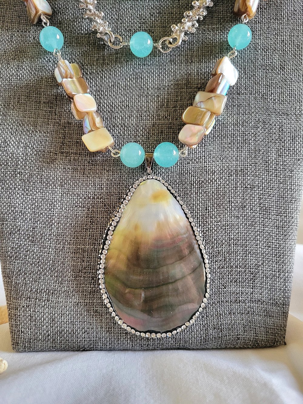 Image of Shell and Quartzite Triple-Strand Necklace and Earring Set