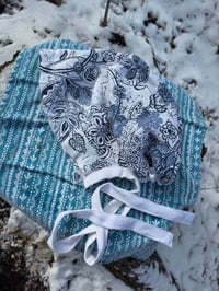 Image 7 of 5 Option Bonnet Snood in Upcycled Linen- Navy Floral- Small/Medium 
