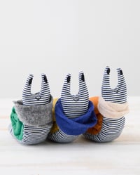 Image 2 of Small orange Linen Snail Wearing A Cream Woollen Scarf