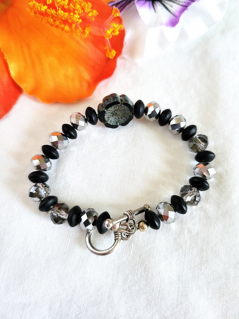 Image of Black Hawaiian Flower Beaded Bracelet