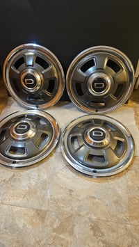 Image 1 of 240z Series 1 "D" Hubcaps - set of 4 - Original - 002