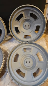 Image 18 of 240z Series 1 "D" Hubcaps - set of 4 - Original - 002