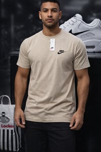 Image 14 of Nike Tshirt Mens