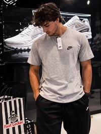 Image 15 of Nike Tshirt Mens