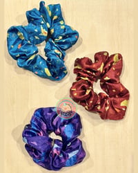 Image 1 of Scrunchies | Manta Night Sky, Gingkoi