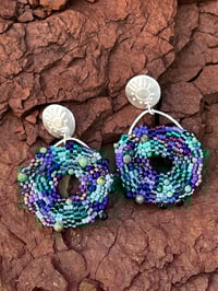 Image 1 of Boucles d’oreilles « Poussières d’étoiles » turquoise et violet