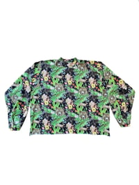 Image 2 of T-shirt manche longue à motifs forêt et animal