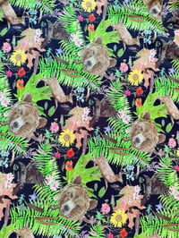 Image 3 of T-shirt manche longue à motifs forêt et animal